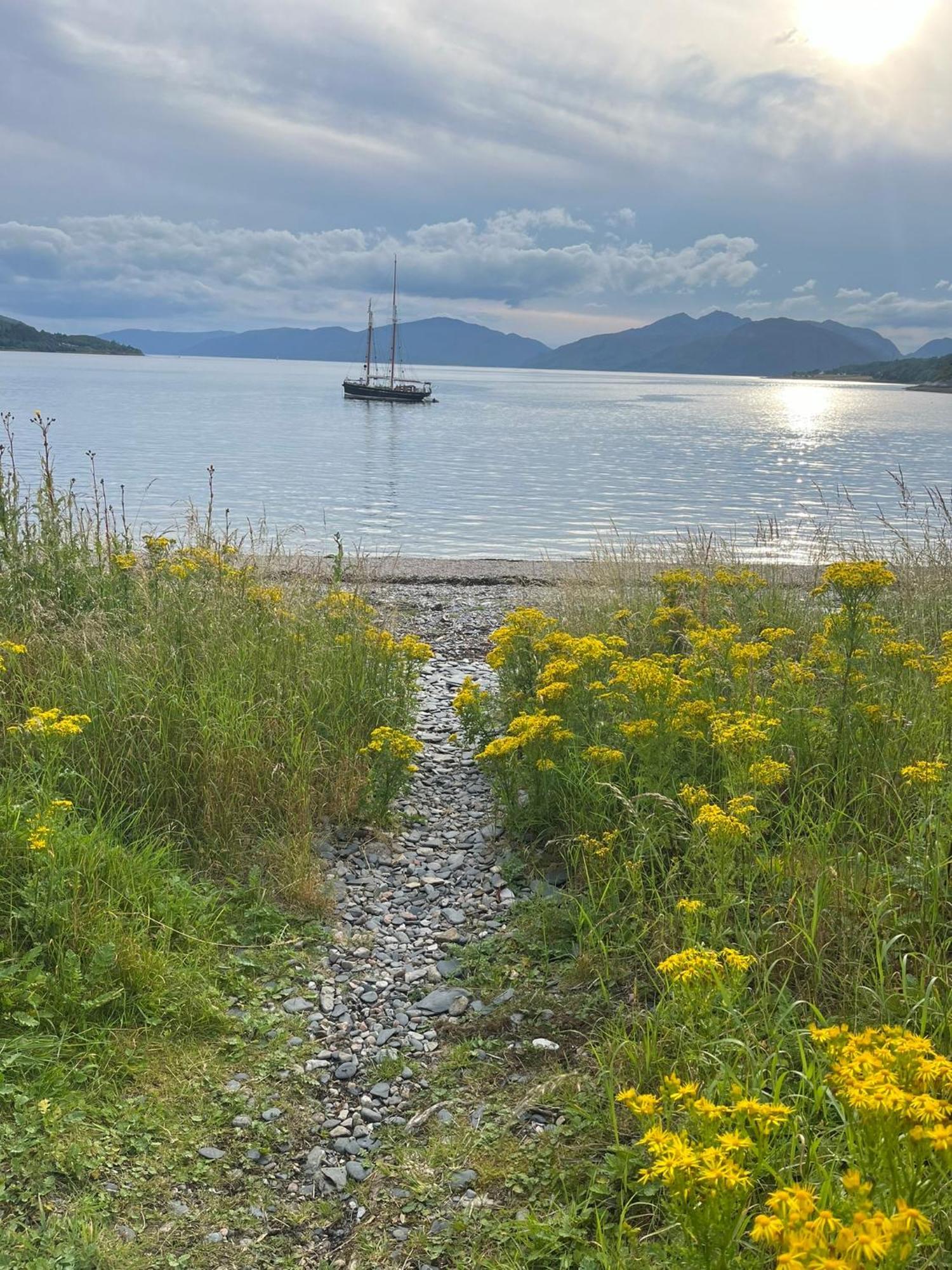 View Of The Mountain Apartment North Ballachulish Bagian luar foto